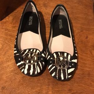 MK Fulton MOC printed haircalf flats